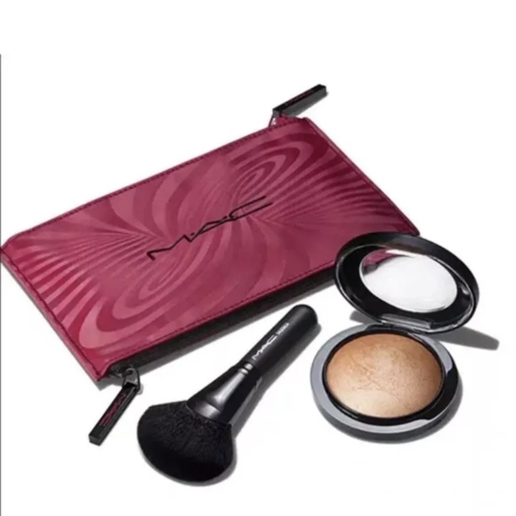 NWB MAC Highlighter Gift Set Makeup Brush Travel Bag" bling Me - Picture 3 of 9